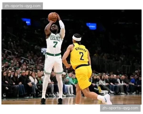 凯尔特人客场对阵勇士半场33-26 布朗单核带队保持领先
